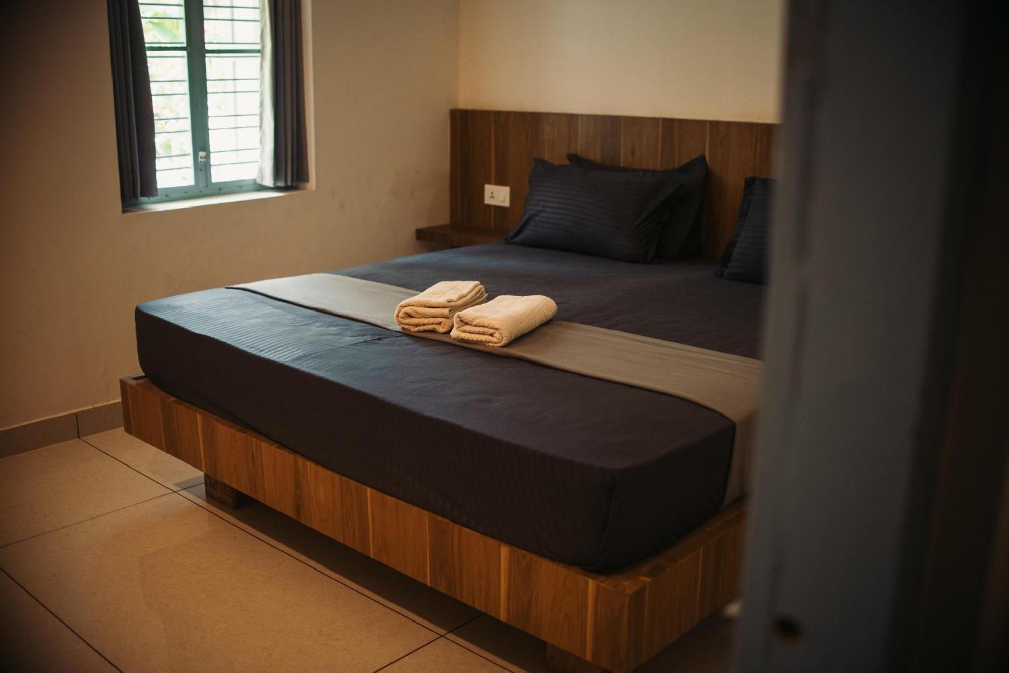 Paddlecult Surf Retreat Bed & Breakfast Varkala Exterior foto