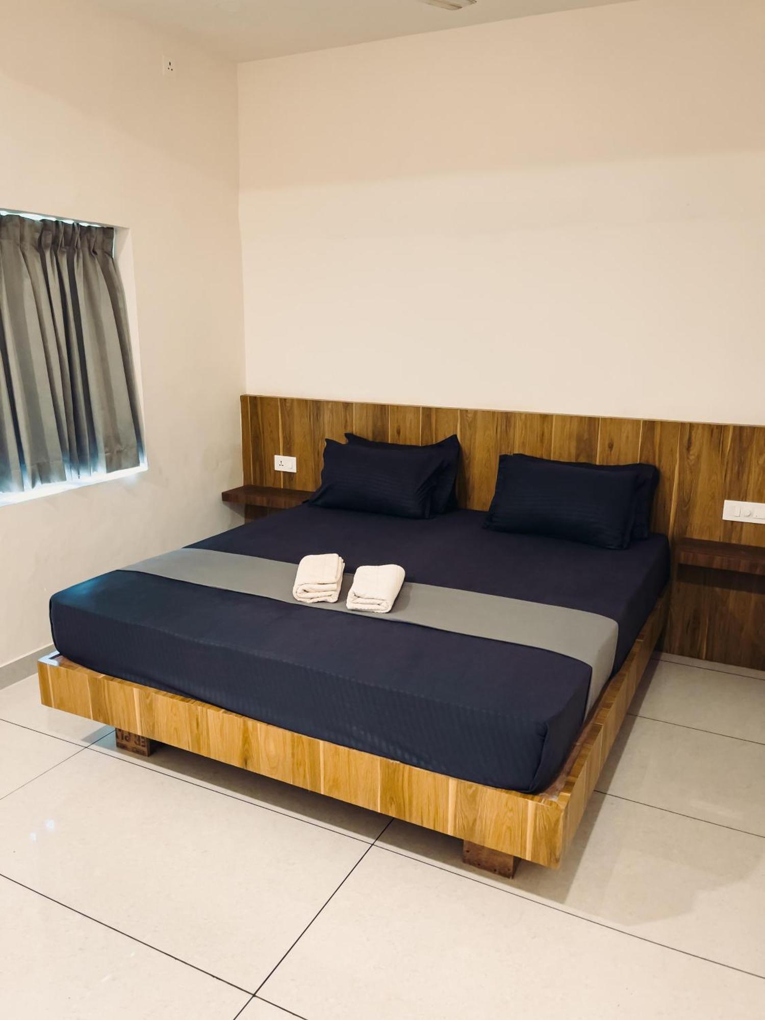 Paddlecult Surf Retreat Bed & Breakfast Varkala Exterior foto