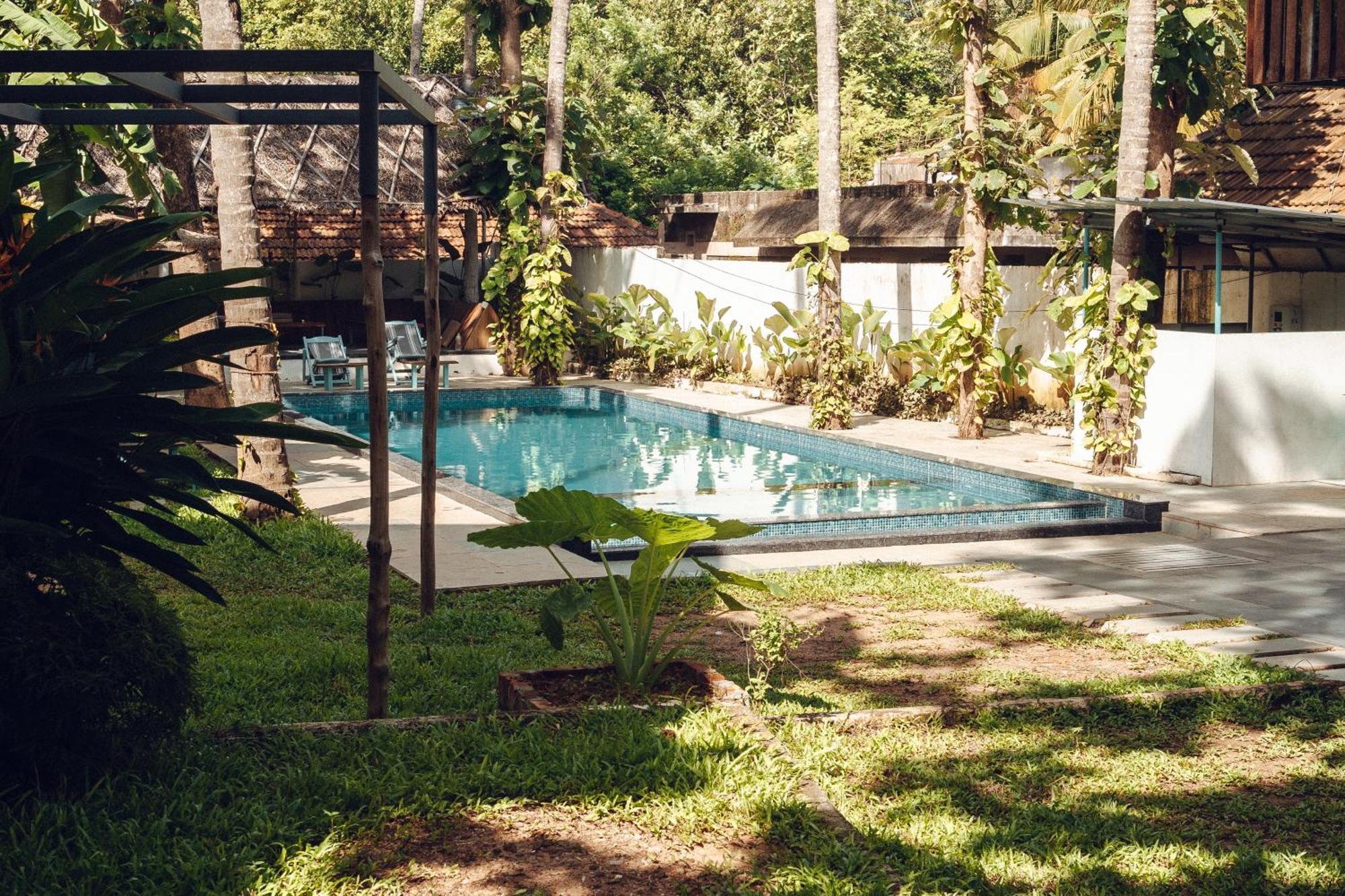 Paddlecult Surf Retreat Bed & Breakfast Varkala Exterior foto