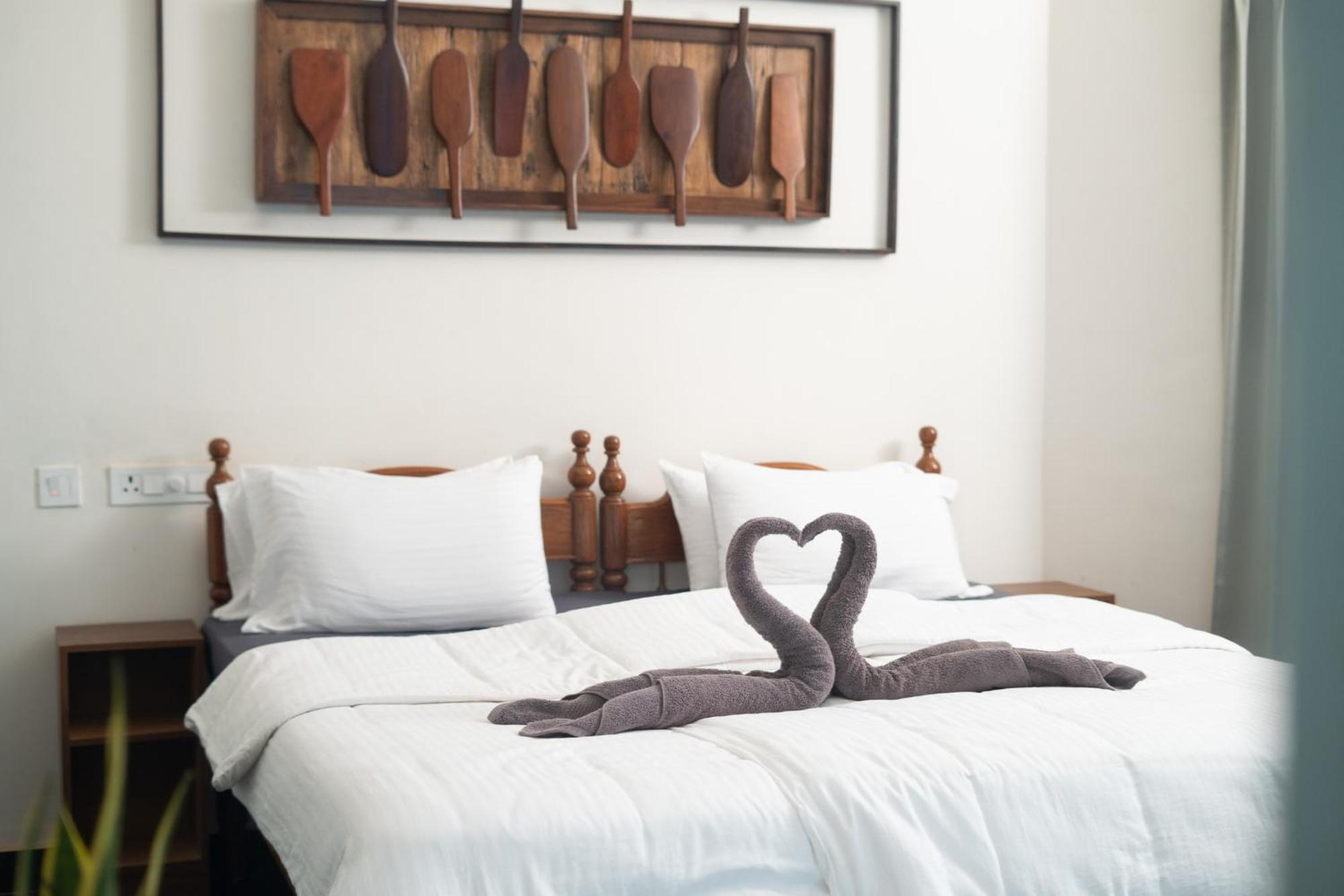 Paddlecult Surf Retreat Bed & Breakfast Varkala Exterior foto